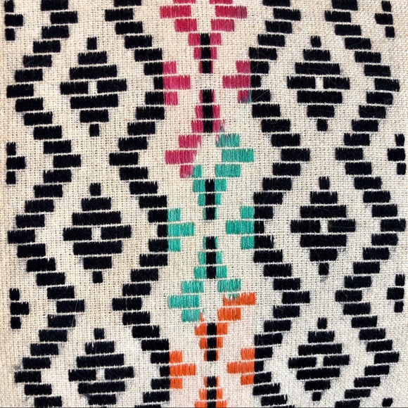 Decorative multicolor throw pillow - Picture 3 of 6